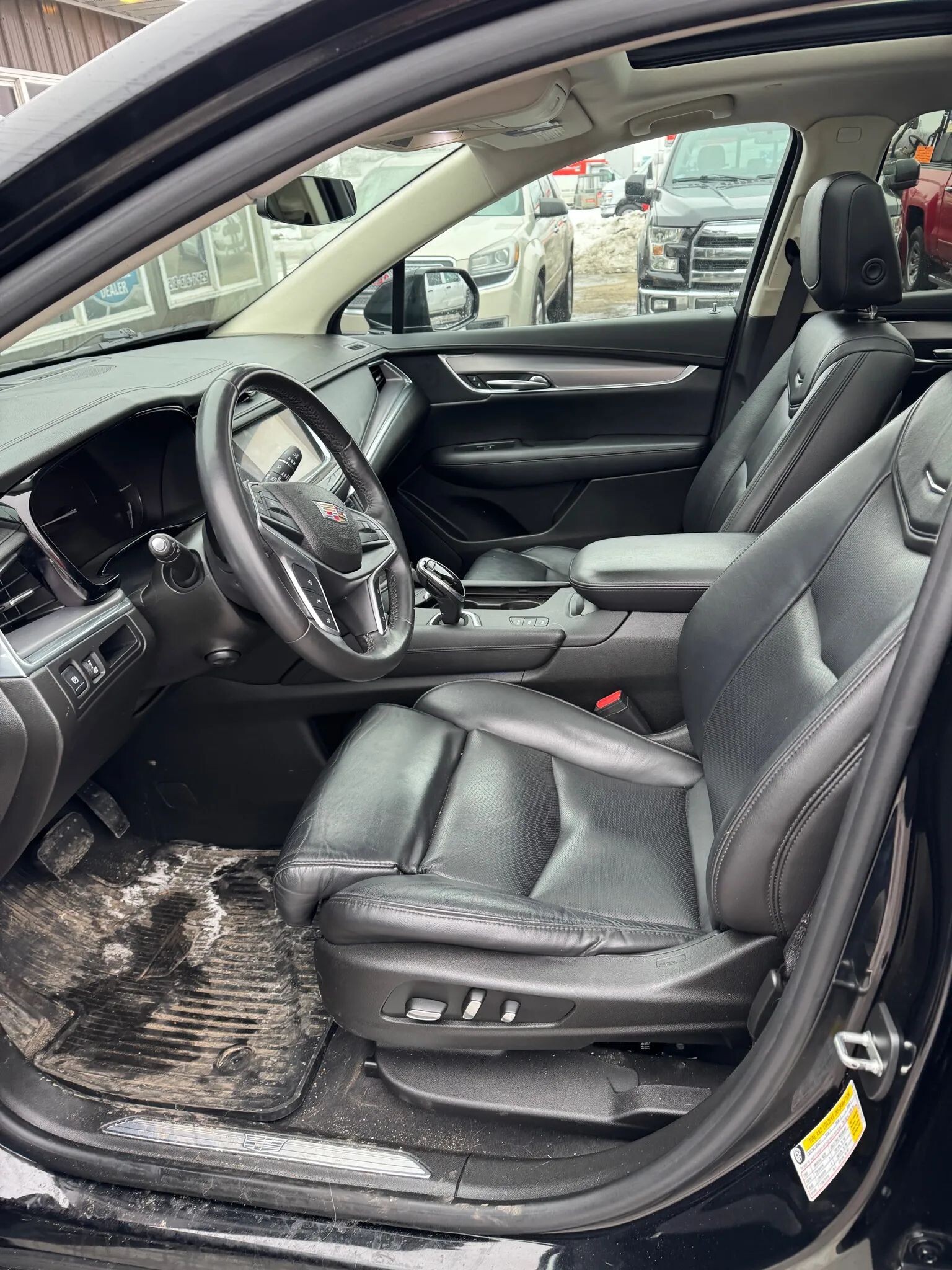 2017 Cadillac XT5 in Wadena, MN 56482 - 18073661 10