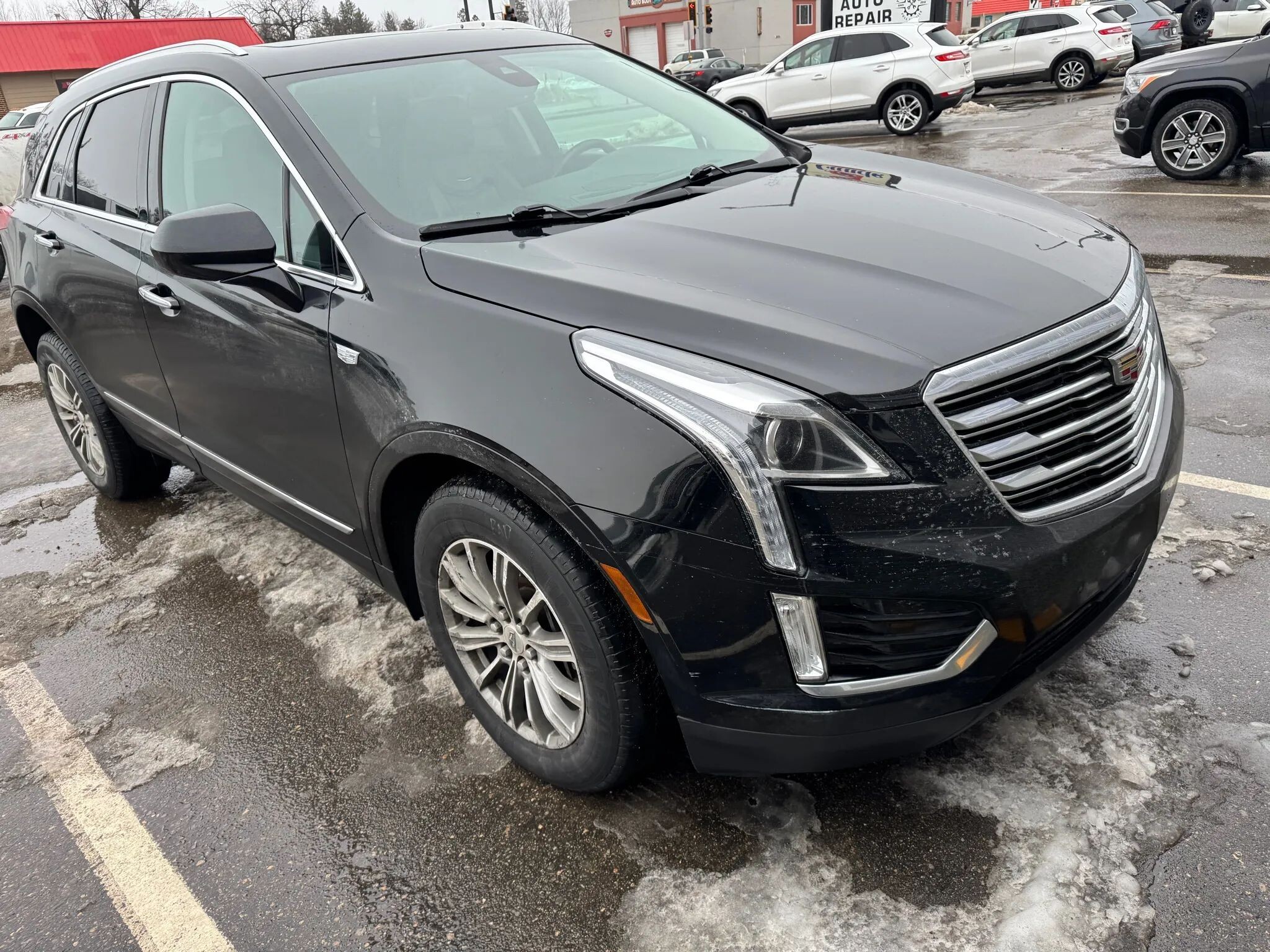 2017 Cadillac XT5 in Wadena, MN 56482 - 18073661 3