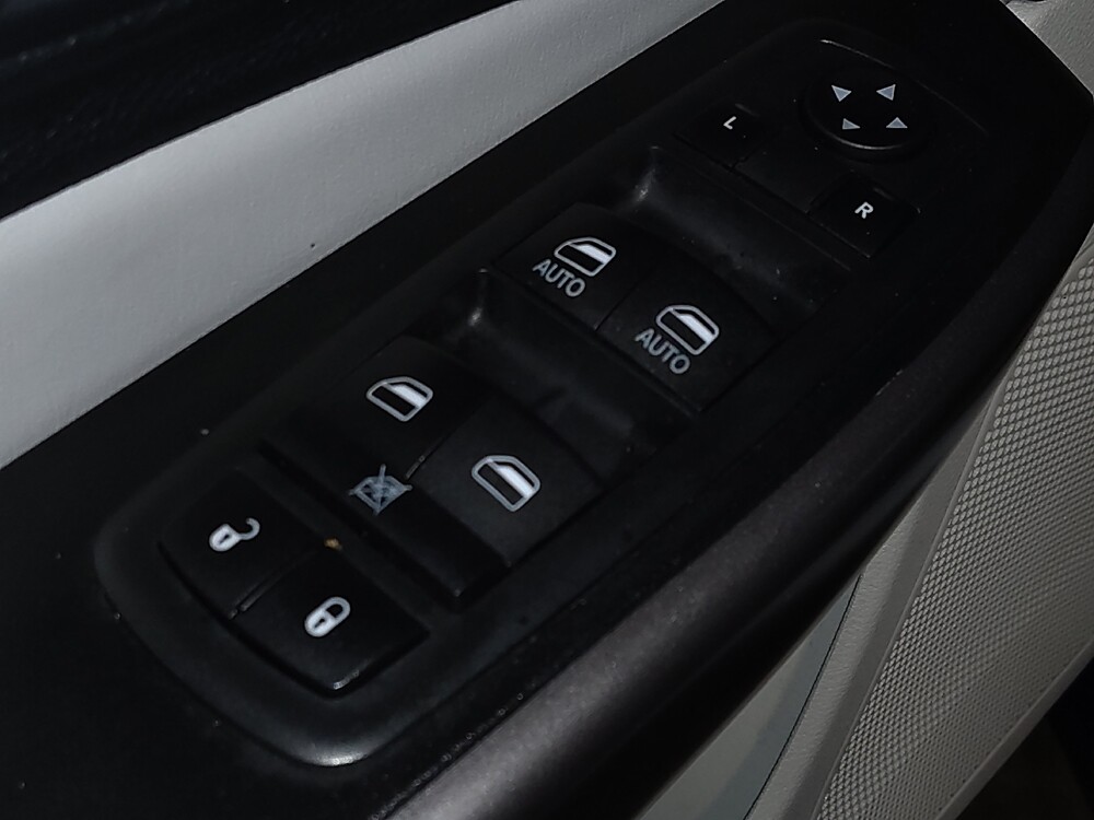 2019 Jeep Cherokee in Pensacola, FL 32505 - 18073668 27