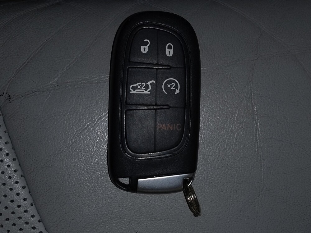 2019 Jeep Cherokee in Pensacola, FL 32505 - 18073668 32