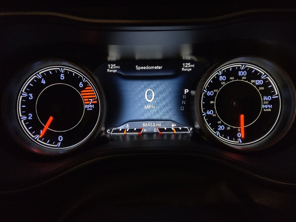 2019 Jeep Cherokee in Pensacola, FL 32505 - 18073668 23