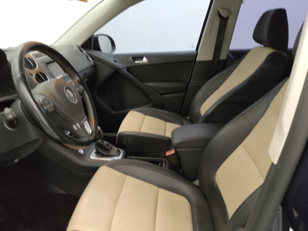 2016 Volkswagen Tiguan in Fort Myers, FL 33907 - 18073679 17