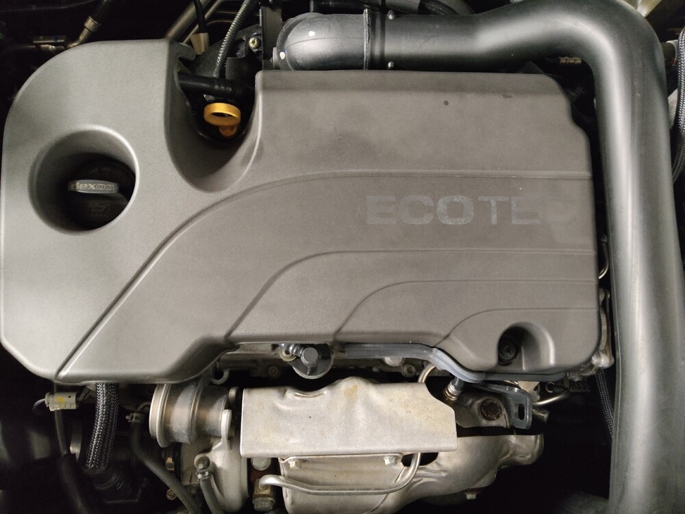 2020 Chevrolet Equinox in Macon, GA 31210 - 18073700 30