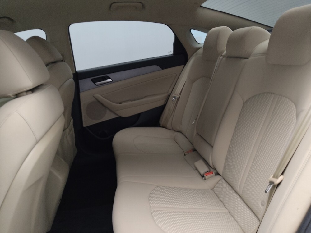 2018 Hyundai Sonata in Athens, GA 30606 - 18073701 18
