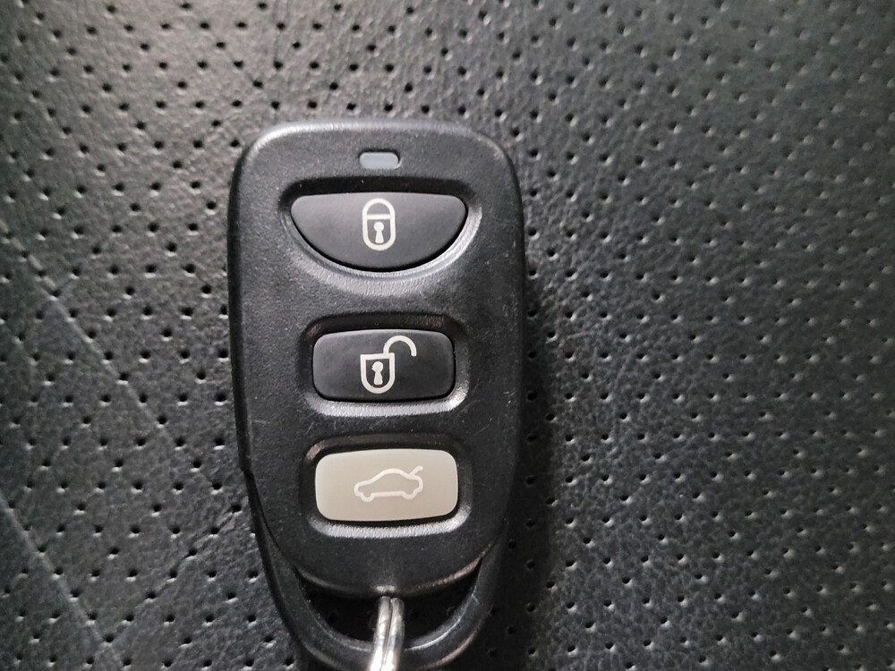 2016 Kia Sorento in Temple, TX 76502 - 18073709 32