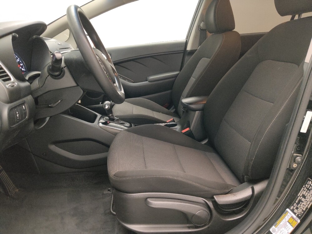 2017 Kia Forte in Plano, TX 75074 - 18073717 17