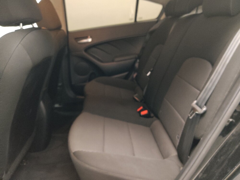 2017 Kia Forte in Plano, TX 75074 - 18073717 18