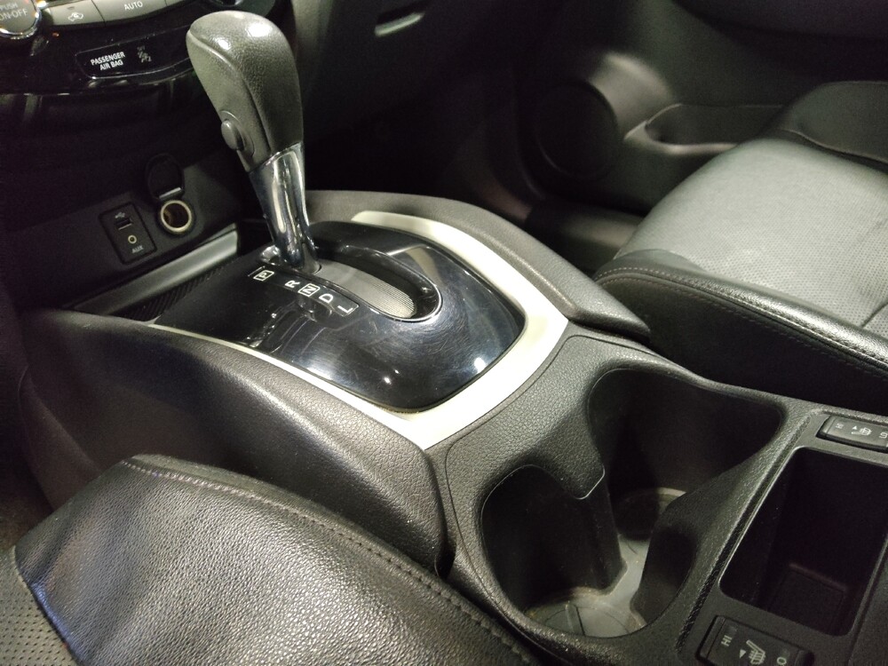 2016 Nissan Rogue in Phoenix, AZ 85015 - 18073735 26