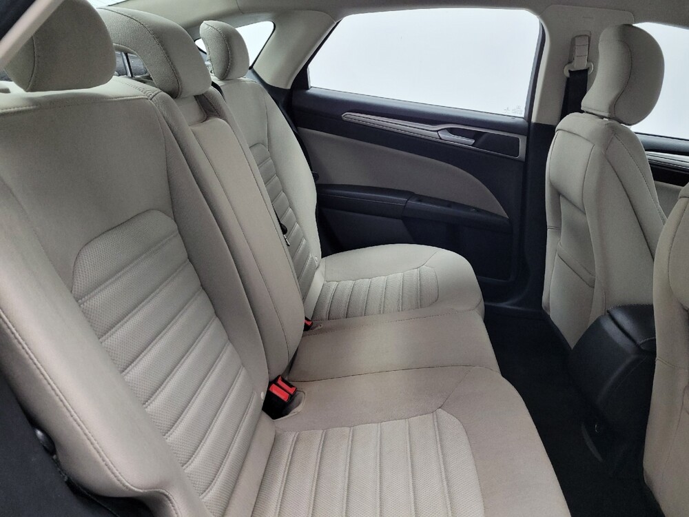 2018 Ford Fusion in Las Vegas, NV 89102 - 18073759 19