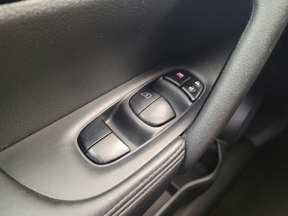 2018 Nissan Rogue in Lexington, KY 40509 - 18073782 27