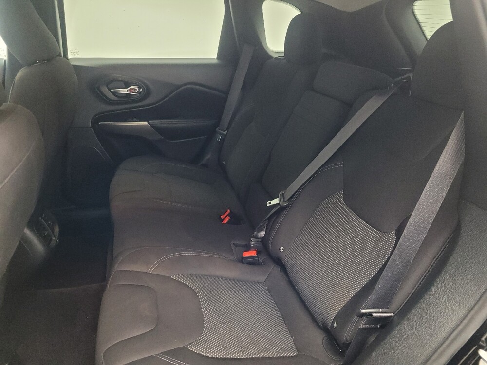 2019 Jeep Cherokee in Madison, TN 37115 - 18073810 18