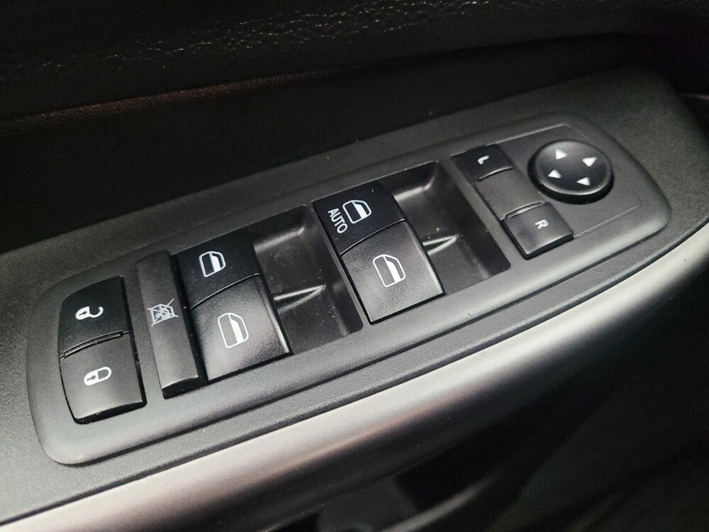 2019 Jeep Cherokee in Madison, TN 37115 - 18073810 27