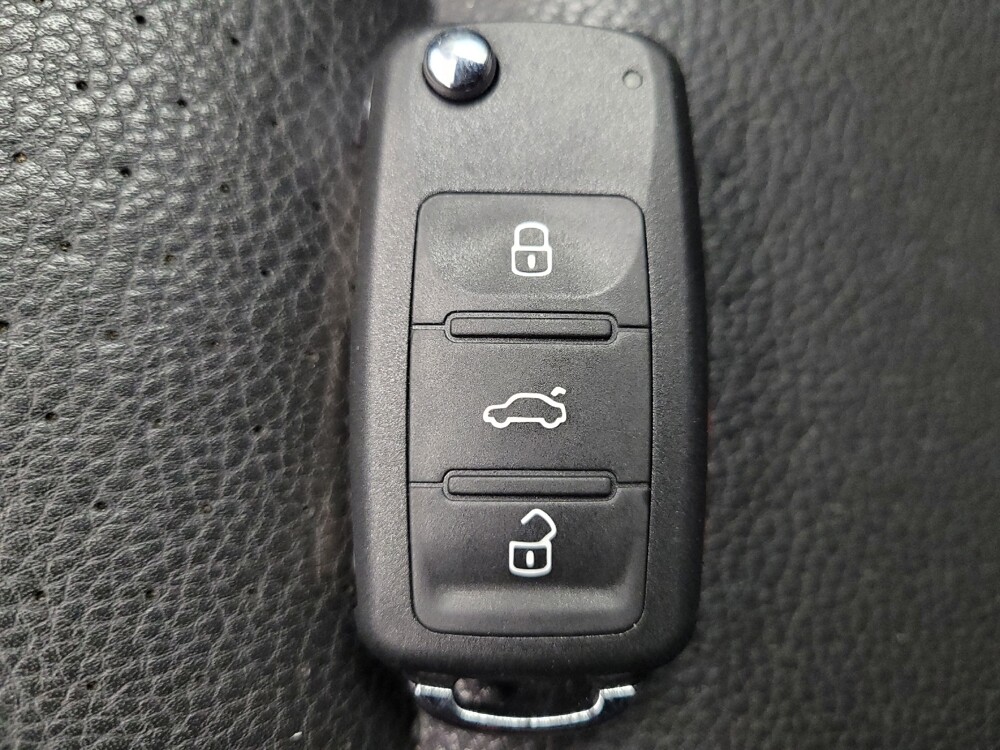 2016 Volkswagen Tiguan in Antioch, TN 37013 - 18073818 32