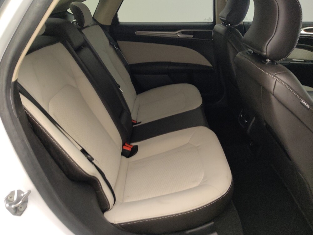 2019 Ford Fusion in Houston, TX 77074 - 18073844 19