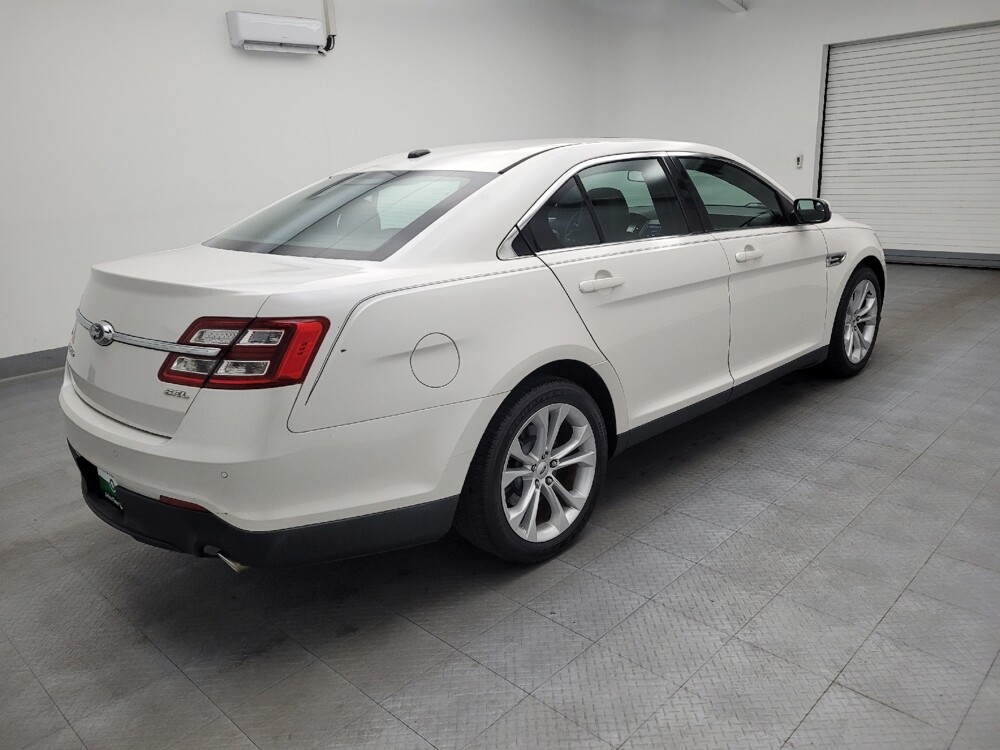 2013 Ford Taurus in Maple Heights, OH 44137 - 18073846 10