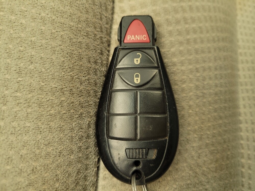 2017 Dodge Grand Caravan in Cincinnati, OH 45255 - 18073852 32