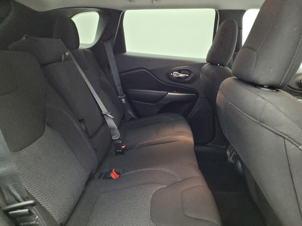 2020 Jeep Cherokee in Cincinnati, OH 45255 - 18073854 19