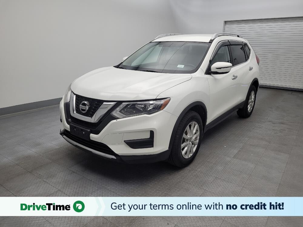 2017 Nissan Rogue in Fairfield, OH 45014 - 18073856