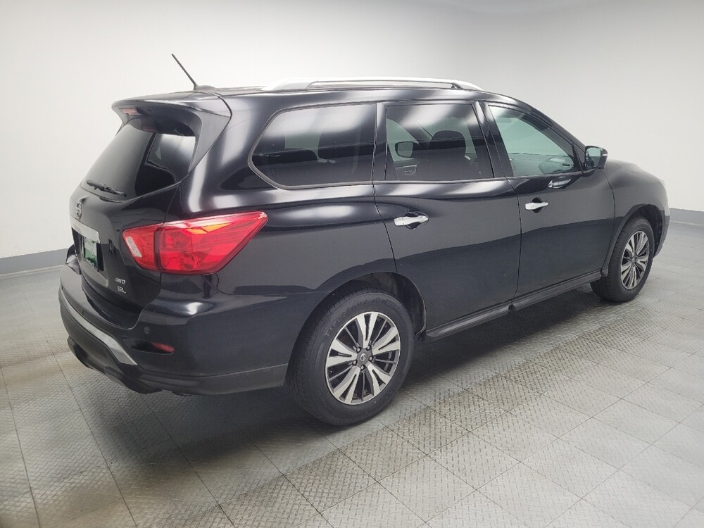 2017 Nissan Pathfinder in Highland, IN 46322 - 18073895 10