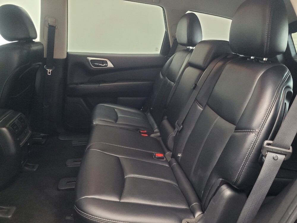 2017 Nissan Pathfinder in Highland, IN 46322 - 18073895 18