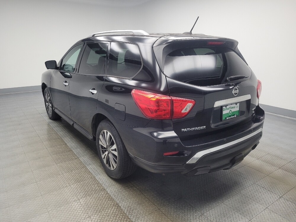 2017 Nissan Pathfinder in Highland, IN 46322 - 18073895 5