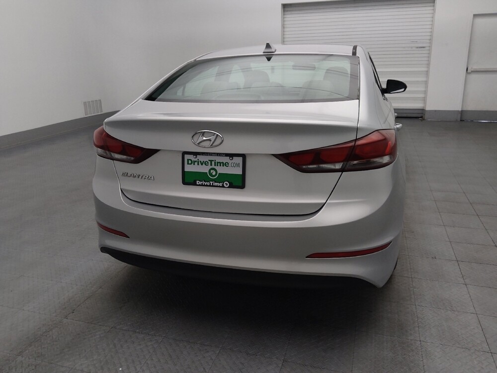 2018 Hyundai Elantra in Orlando, FL 32808 - 18073901 7