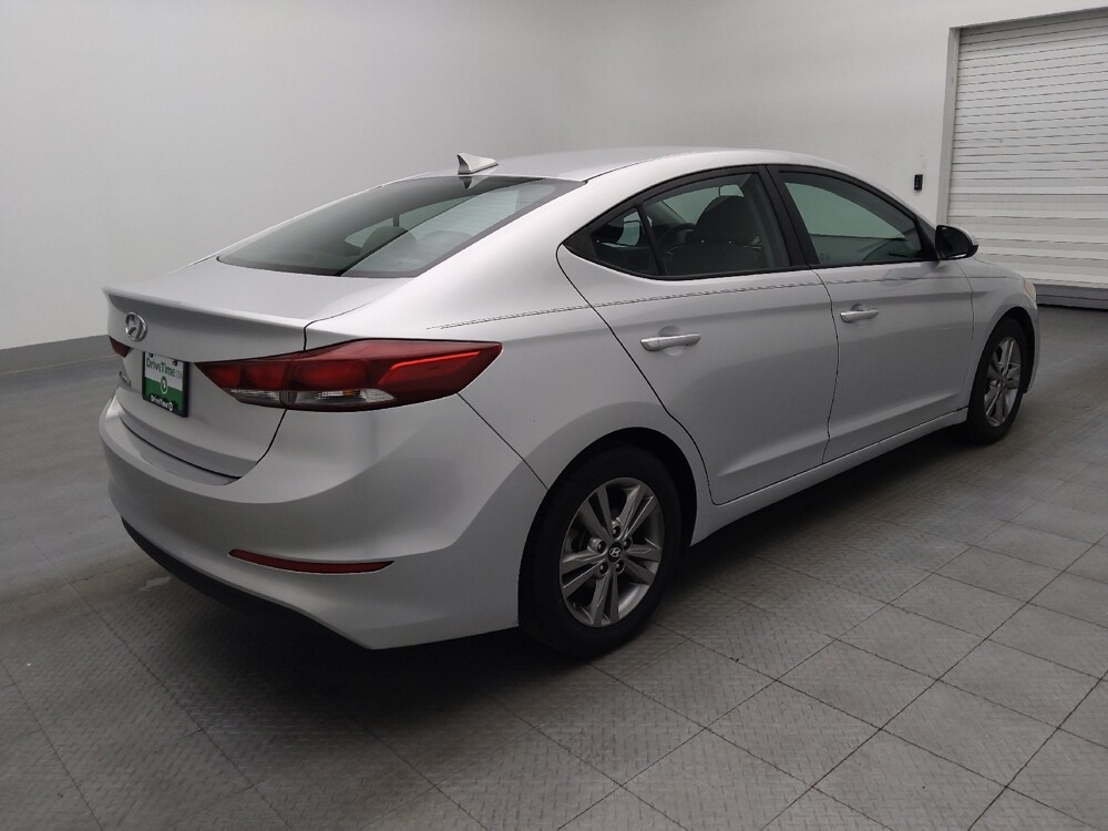 2018 Hyundai Elantra in Orlando, FL 32808 - 18073901 10