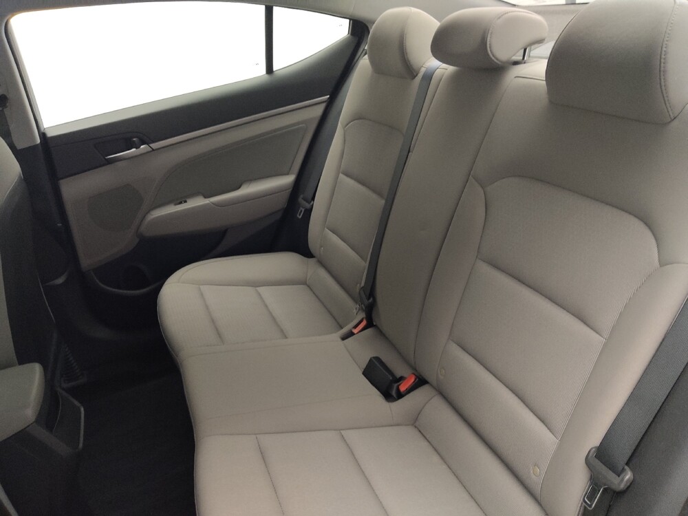 2018 Hyundai Elantra in Orlando, FL 32808 - 18073901 18