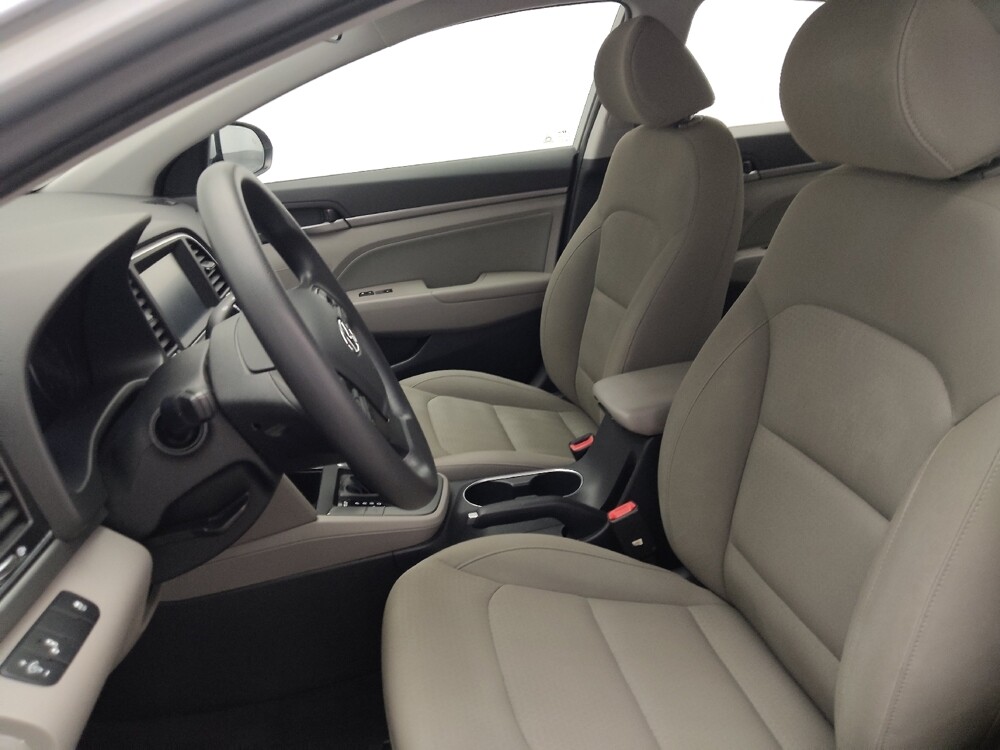 2018 Hyundai Elantra in Orlando, FL 32808 - 18073901 17