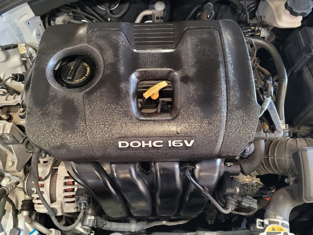 2018 Hyundai Elantra in Orlando, FL 32808 - 18073901 30