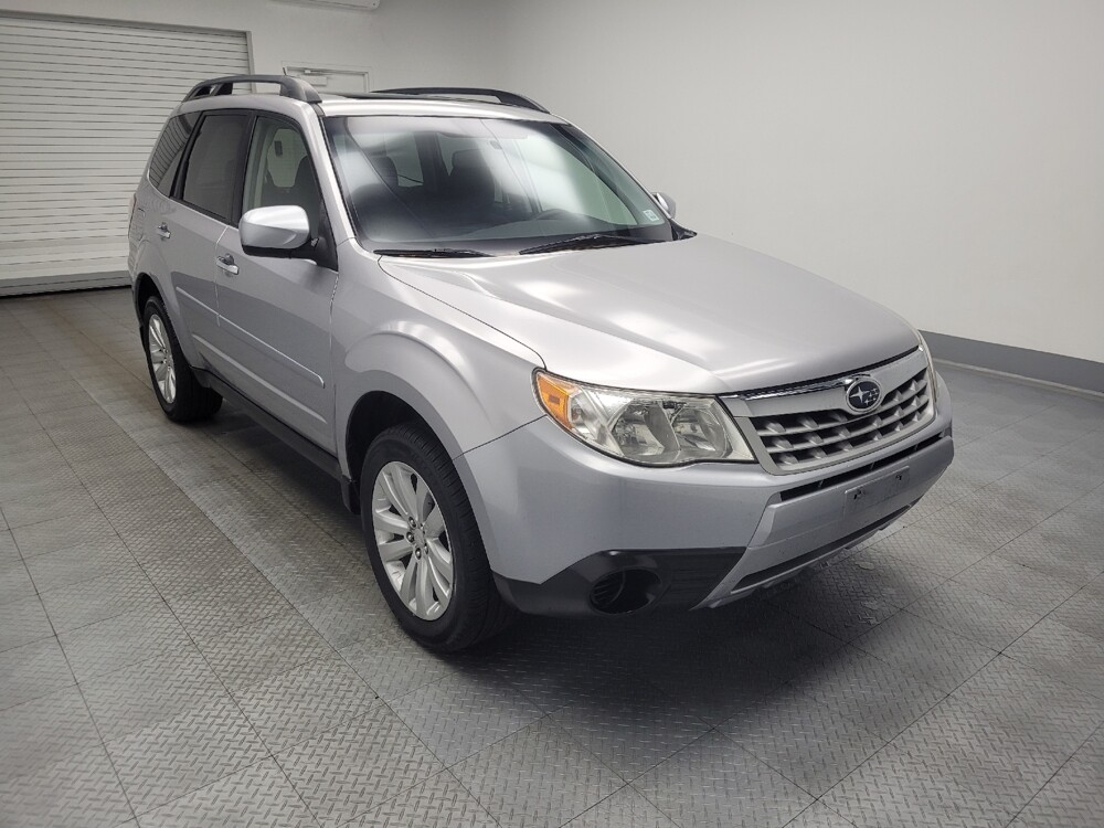 2013 Subaru Forester in Highland, IN 46322 - 18073922 13