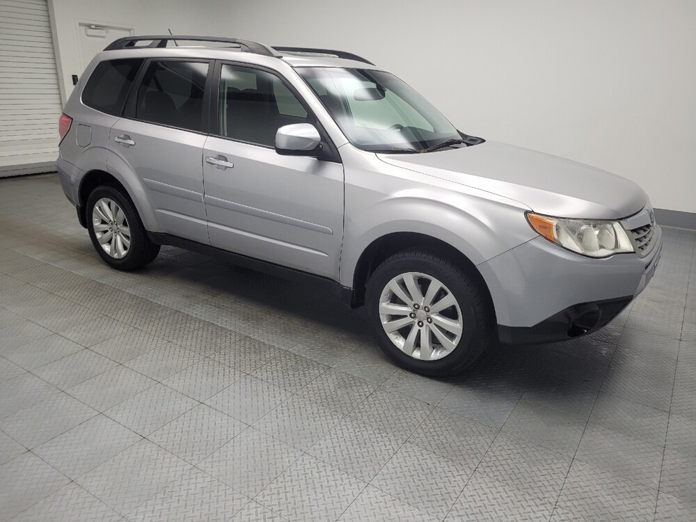 2013 Subaru Forester in Highland, IN 46322 - 18073922 11