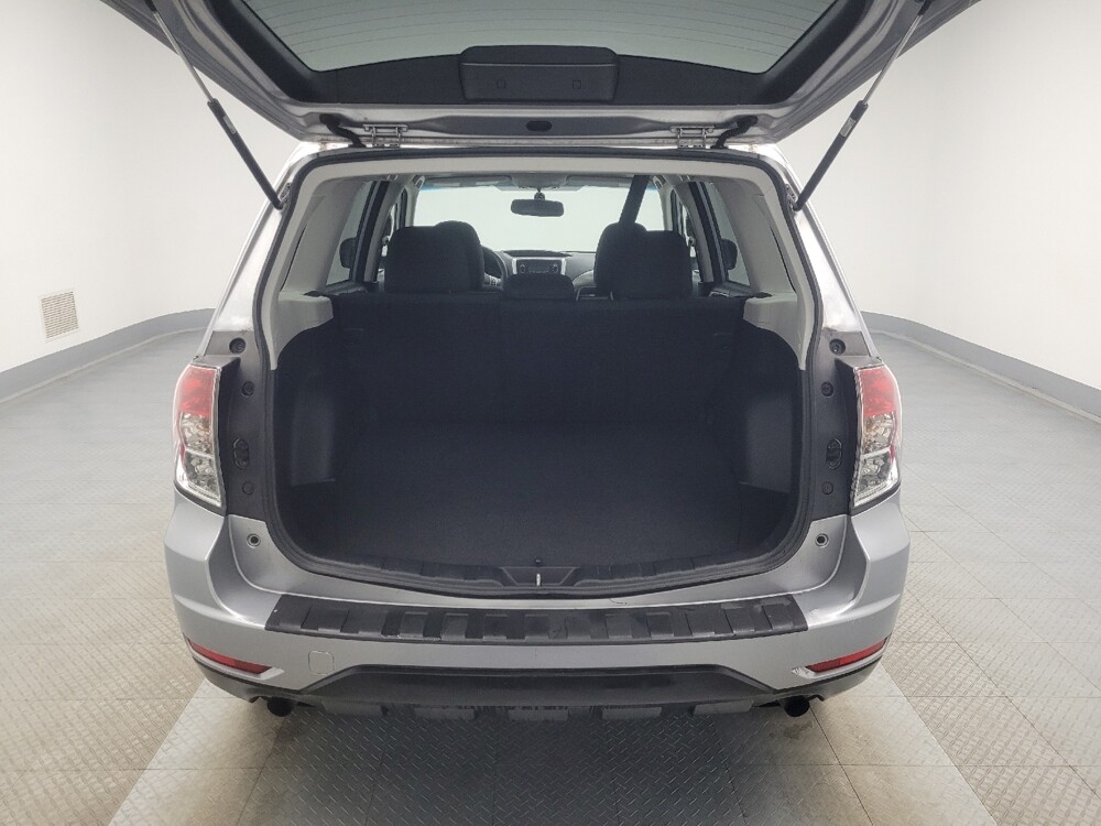 2013 Subaru Forester in Highland, IN 46322 - 18073922 29