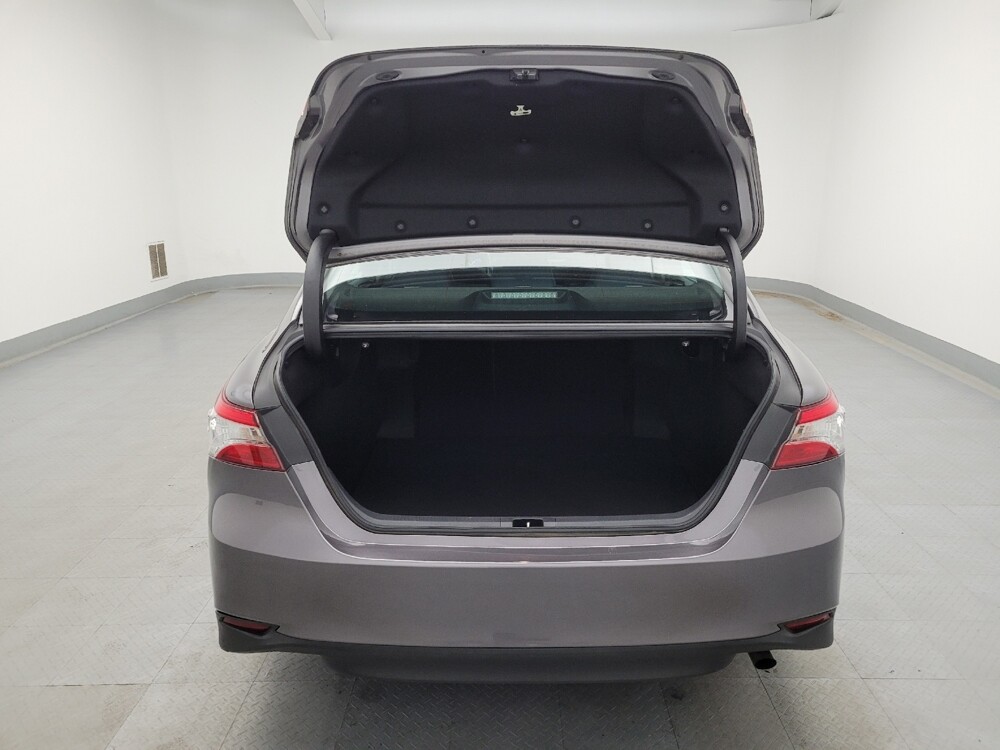 2019 Toyota Camry in Louisville, KY 40258 - 18073928 29