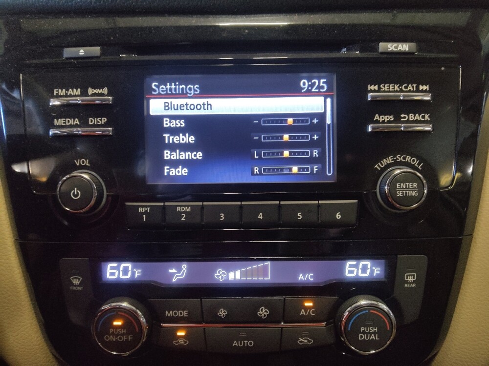 2016 Nissan Rogue in Pensacola, FL 32505 - 18073931 25