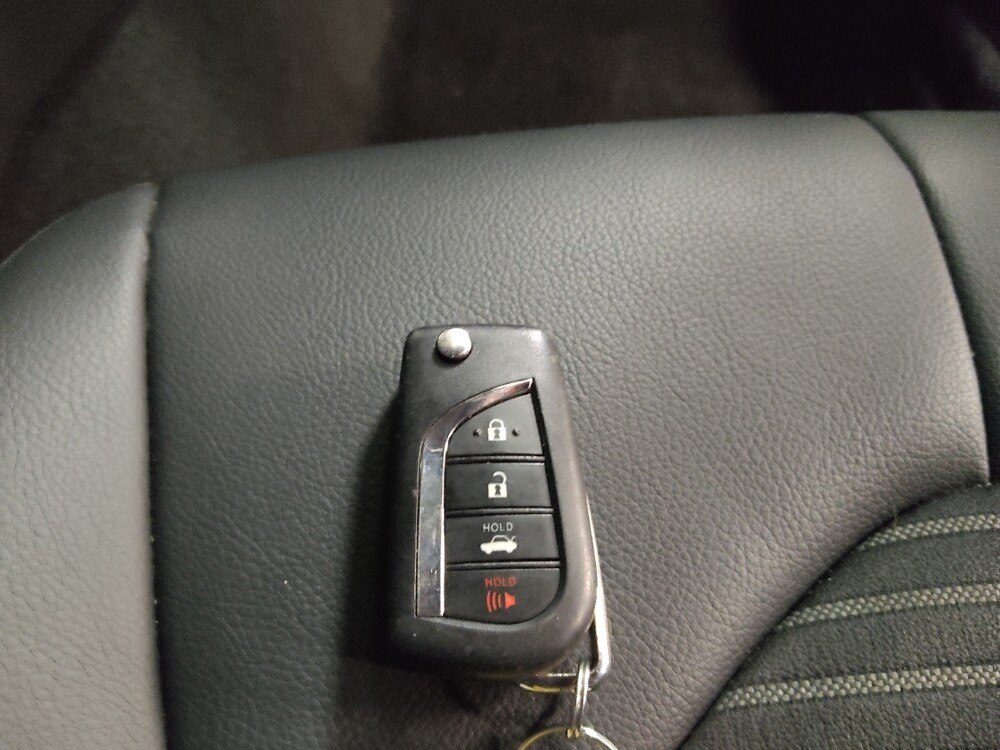 2022 Toyota Camry in Clearwater, FL 33764 - 18073936 32