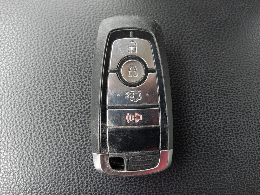 2017 Ford Fusion in Duluth, GA 30096 - 18073982 32