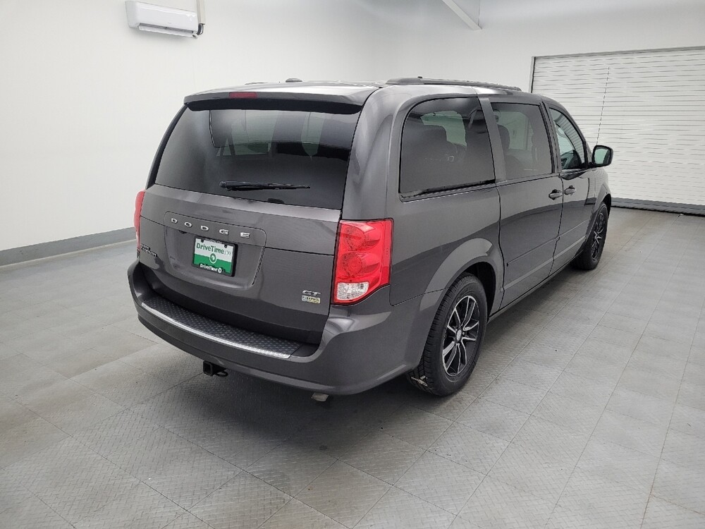 2017 Dodge Grand Caravan in Louisville, KY 40258 - 18073986 9