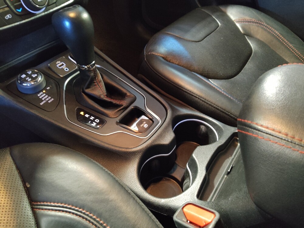 2019 Jeep Cherokee in Pensacola, FL 32505 - 18074017 26