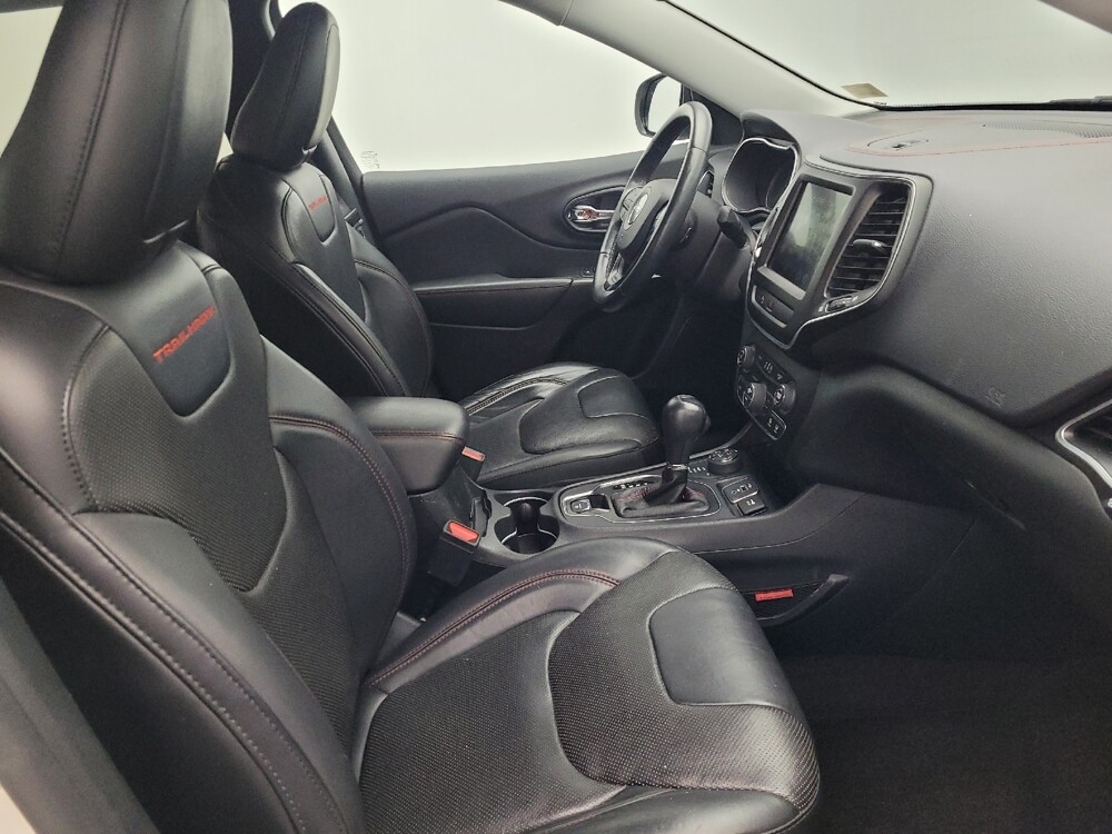 2019 Jeep Cherokee in Pensacola, FL 32505 - 18074017 21