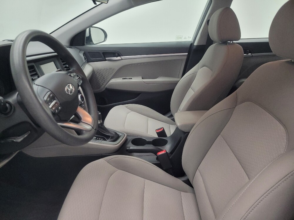 2019 Hyundai Elantra in Highland, IN 46322 - 18074089 17