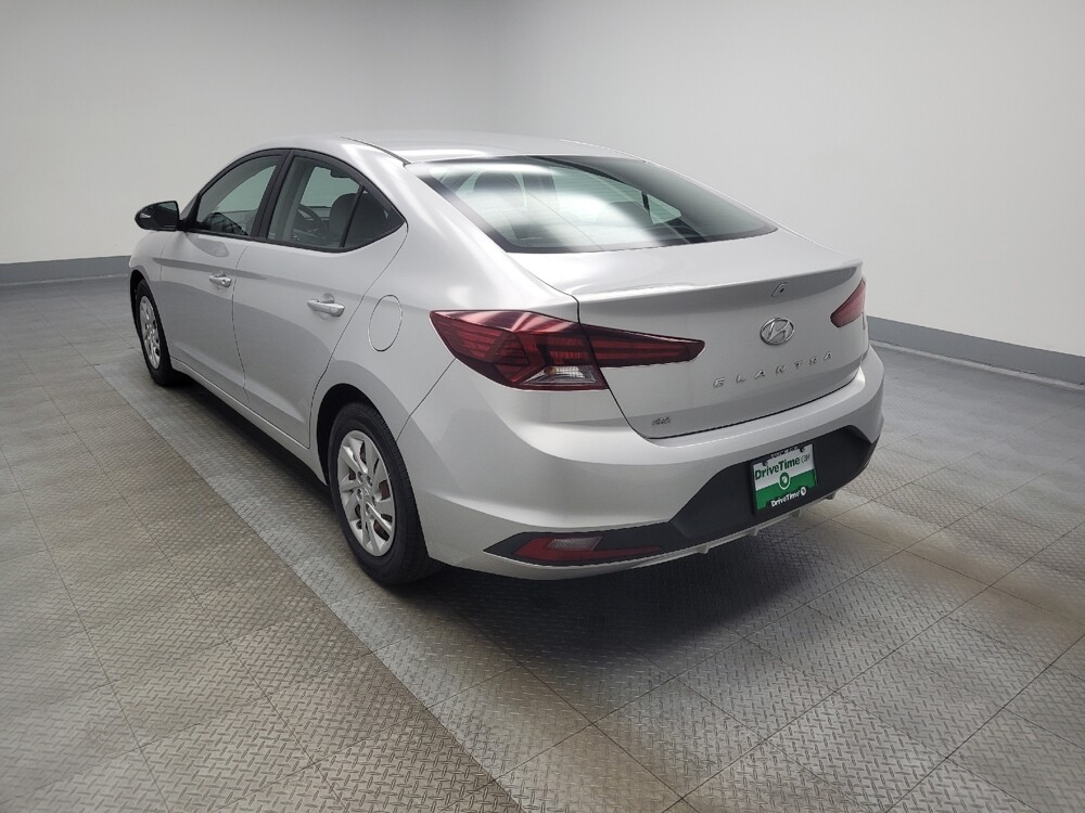 2019 Hyundai Elantra in Highland, IN 46322 - 18074089 5