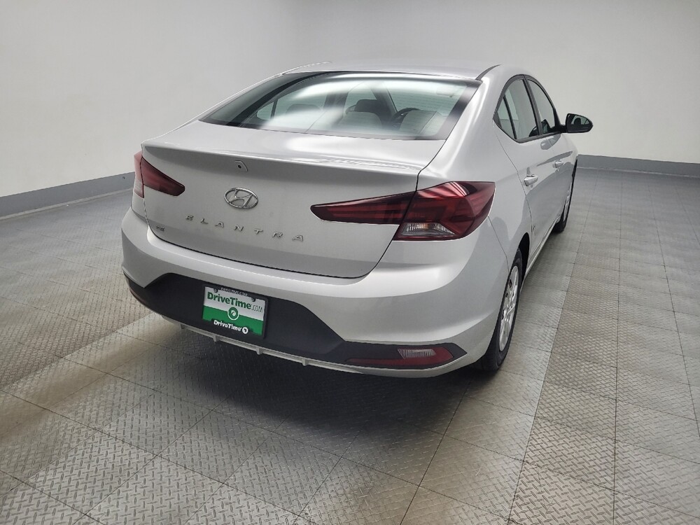 2019 Hyundai Elantra in Highland, IN 46322 - 18074089 7