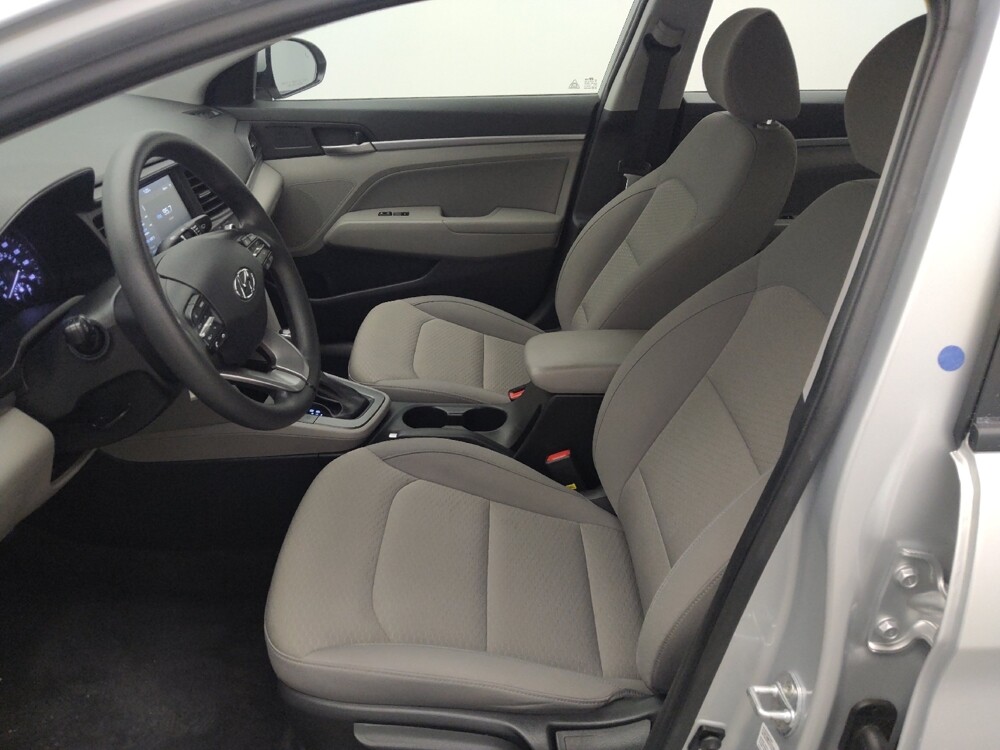 2019 Hyundai Elantra in Houston, TX 77074 - 18074096 17