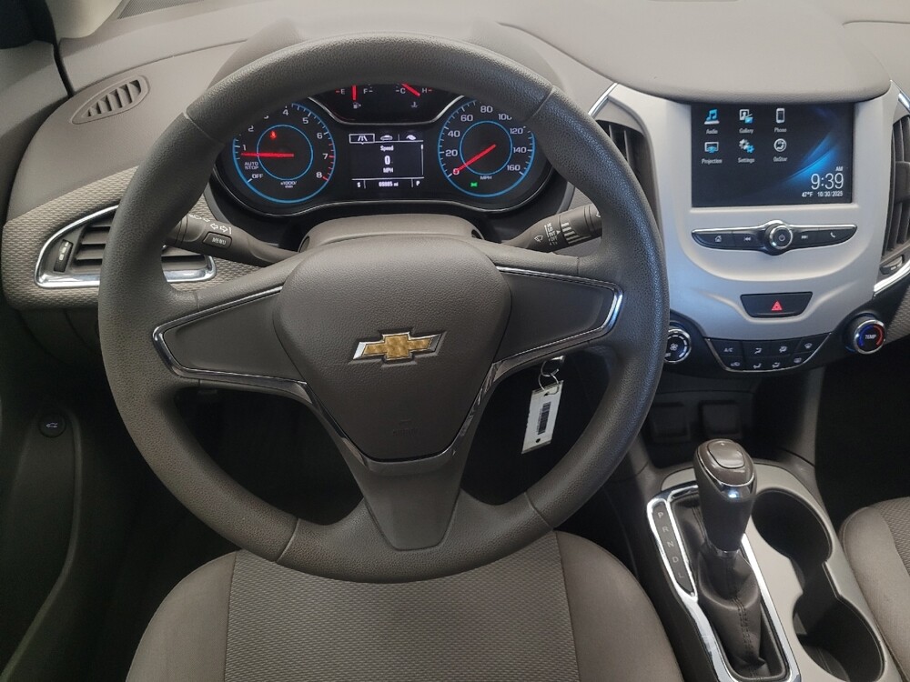 2018 Chevrolet Cruze in Highland, IN 46322 - 18074102 22