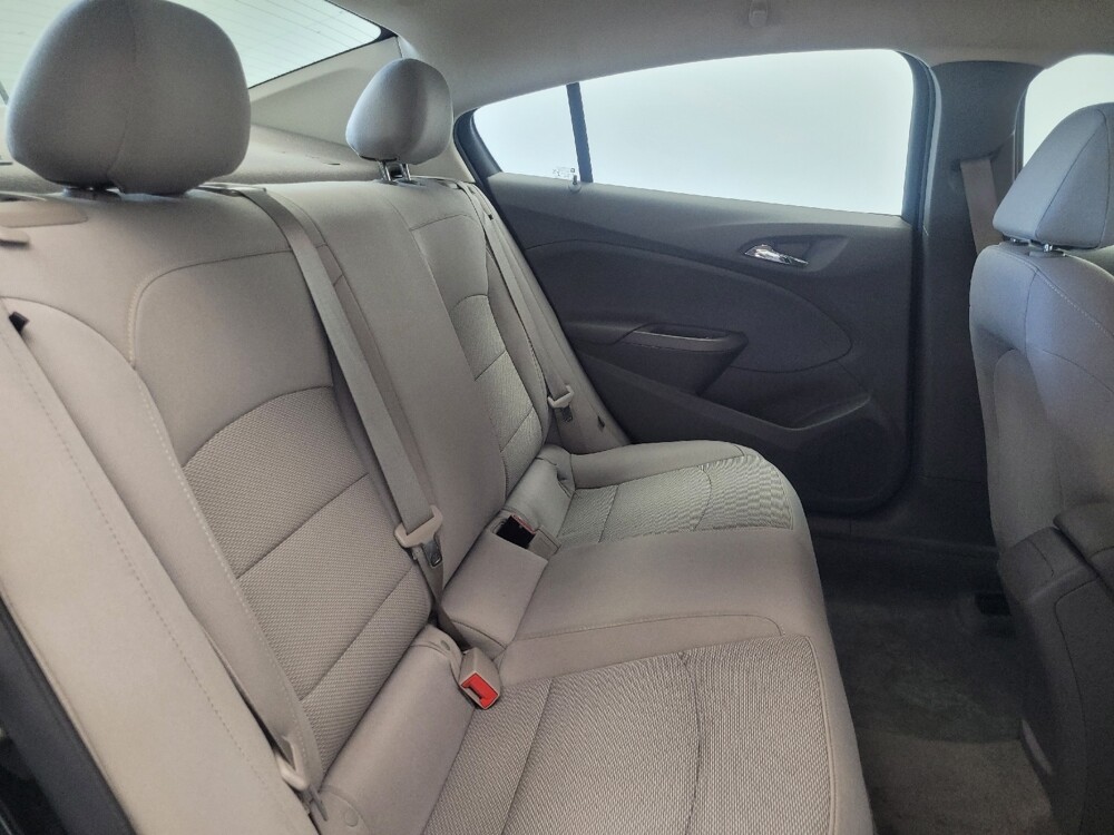 2018 Chevrolet Cruze in Highland, IN 46322 - 18074102 19