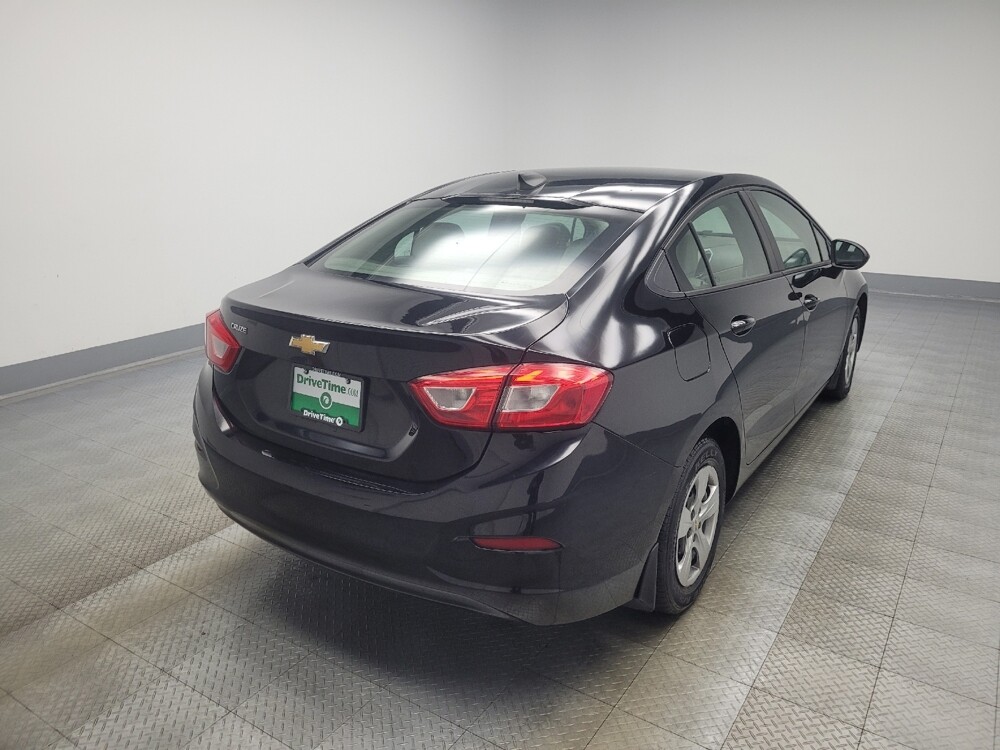 2018 Chevrolet Cruze in Highland, IN 46322 - 18074102 9