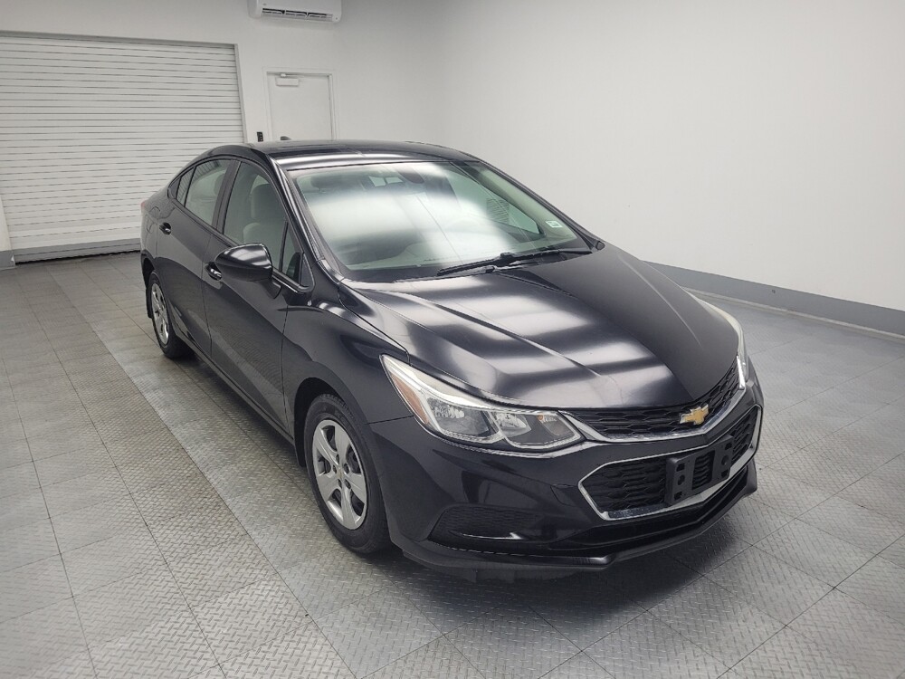 2018 Chevrolet Cruze in Highland, IN 46322 - 18074102 13