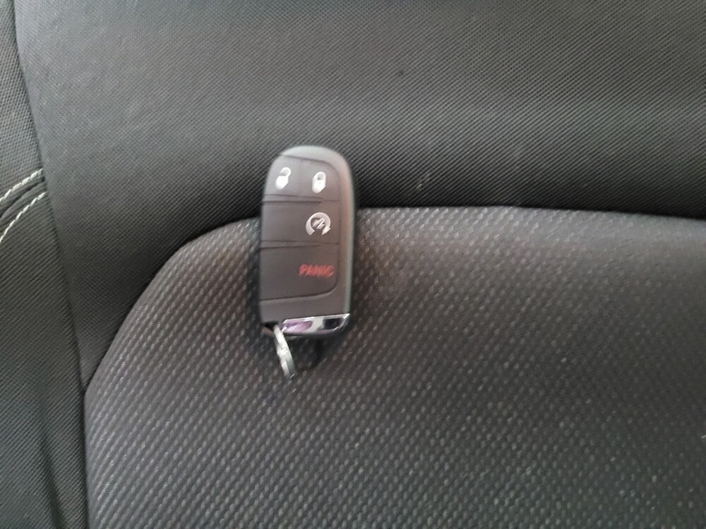 2020 Jeep Renegade in Las Vegas, NV 89104 - 18074105 32