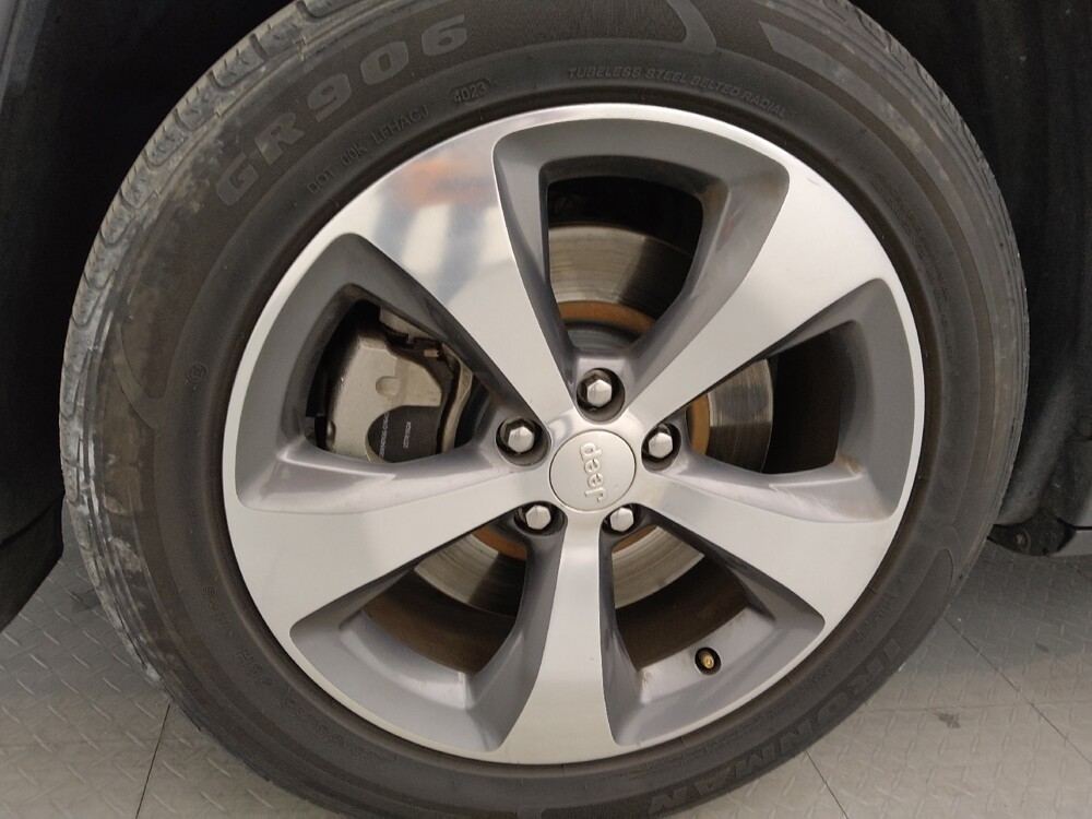 2019 Jeep Cherokee in Fort Myers, FL 33907 - 18074123 31